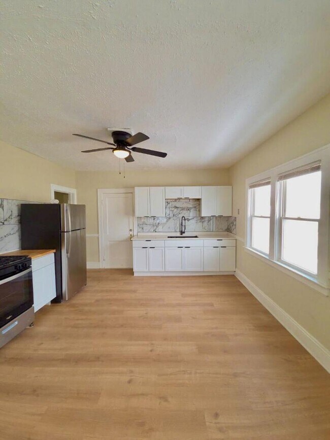 Photo - 4014 Cypress Ave