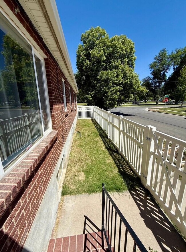 Photo - 477 Williams Ave S Unidad 477