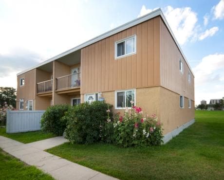 Building Photo - Elmwood Townhomes
