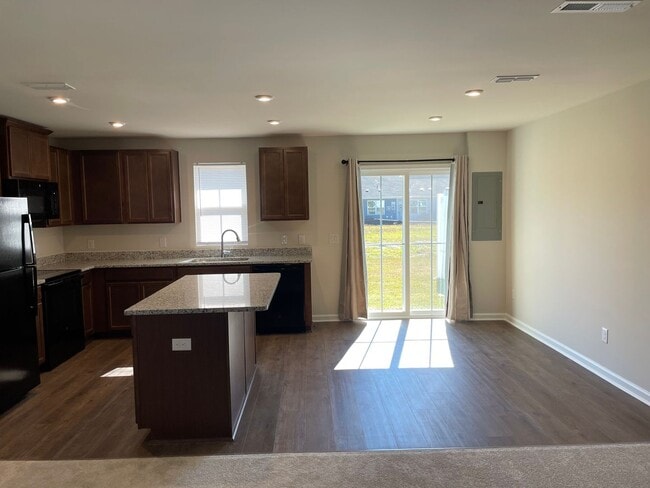 Photo - New Construction -3 Bedroom, 2.5 Bathroom ...