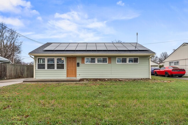 3-Bedroom Rental Home with Solar Panels - 3-Bedroom Rental Home with Solar Panels