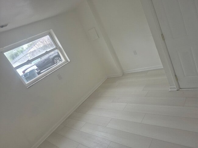 Photo - 6504 Julian Ave Unit c1
