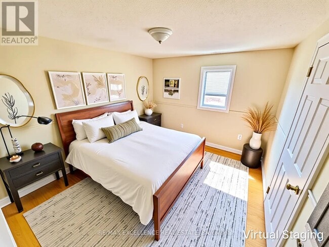 Photo - 307 Niagara Dr