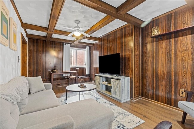 Photo - 149 43rd St Unit 2