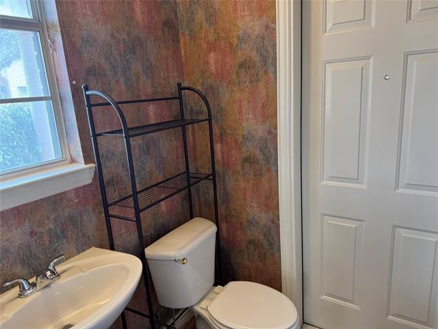 Photo - 237 Bricknell Ln