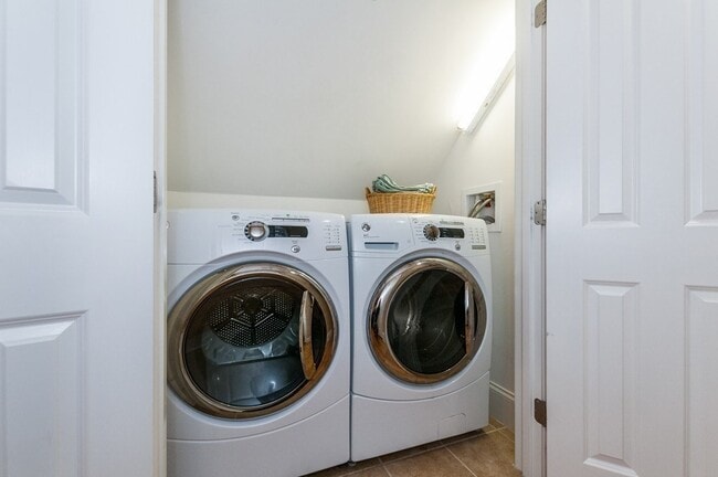Photo - 81 Ash St Unit 3-2