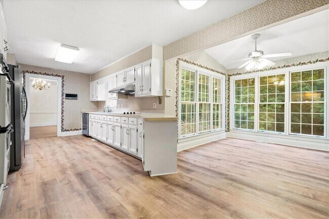 Photo - 3923 Glen Meadow Dr NW
