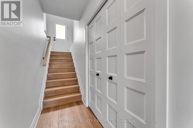 Photo - 447 Annette Dr