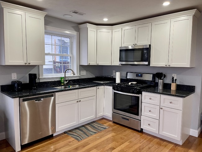 Photo - 158B Beacon St