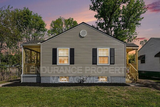 Photo - 4629 Queens Ave