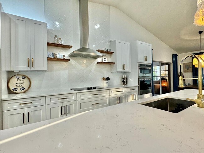 Photo - 3409 45th St W