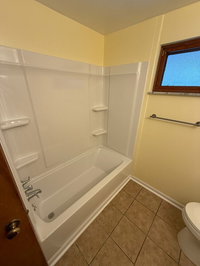 Photo - 112-114 Pauline Pl