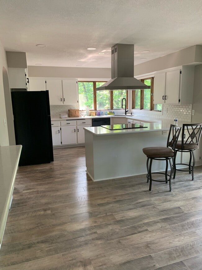 Kitchen - 1244 Carlson Lake Ln