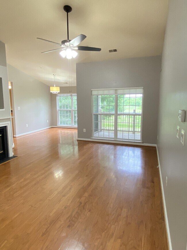 597 Cawley Dr