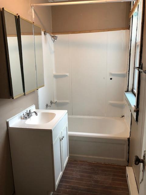 Photo - 600 N Lake St