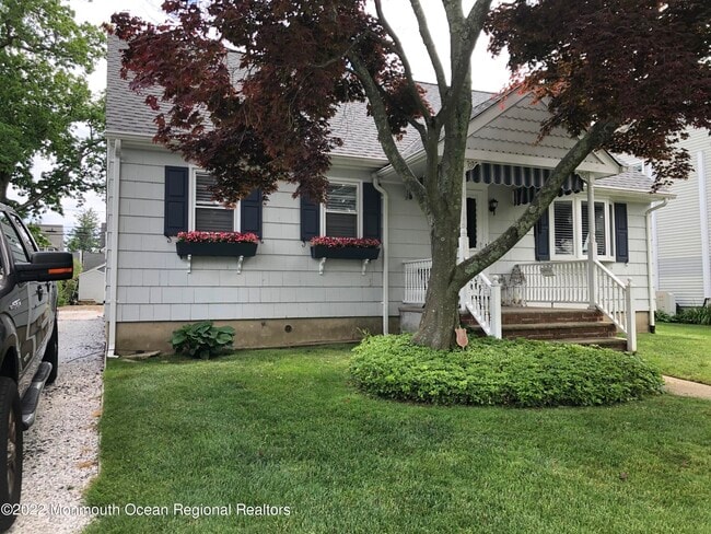 Photo - 419 Jersey Ave