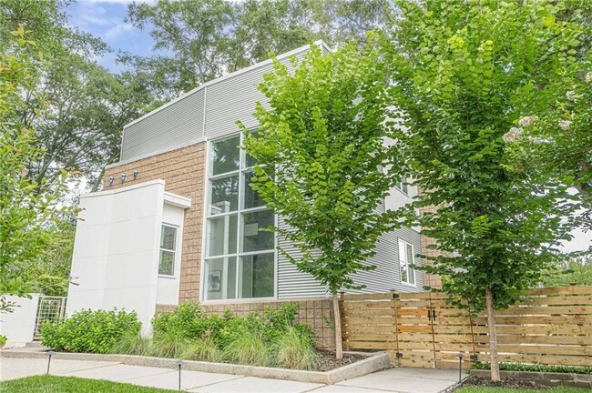 Photo - 2269 Briarwood Hills Dr NE