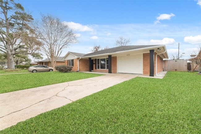 Photo - 6435 Woodbrook Ln