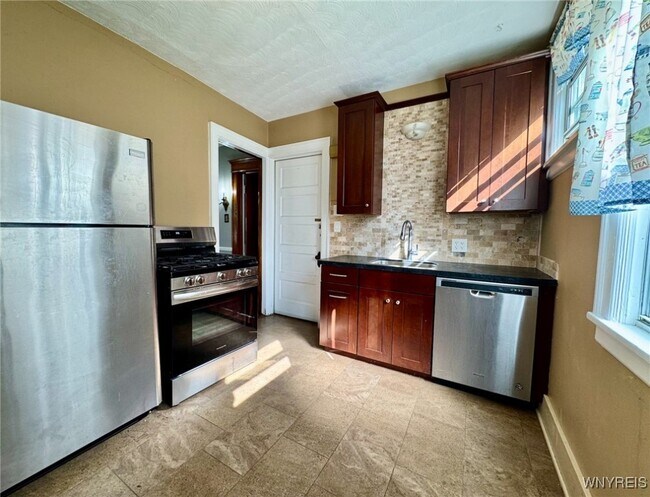 Photo - 63 Claremont Ave