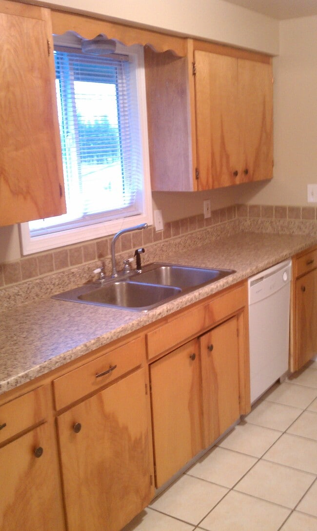 Photo - 312 N Silver Lake Ave Unit B