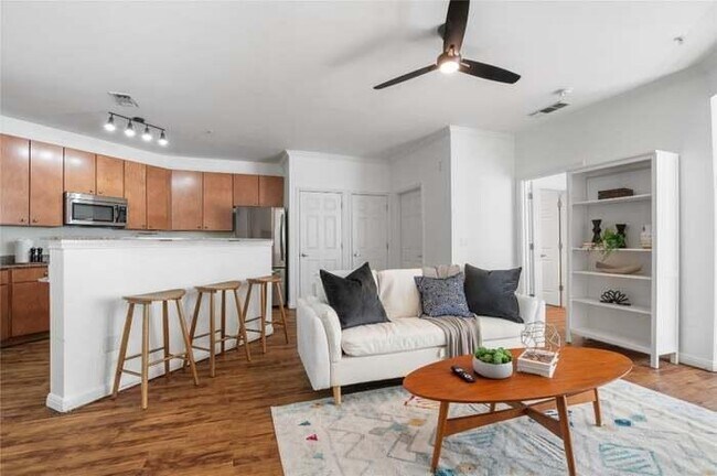 Photo - 2502 Leon St Unit 311