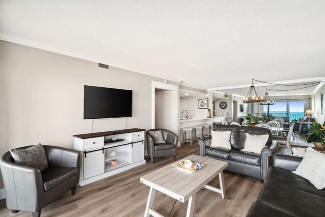 Photo - 8815 Thomas Dr Unit SI FL5-ID1354985P