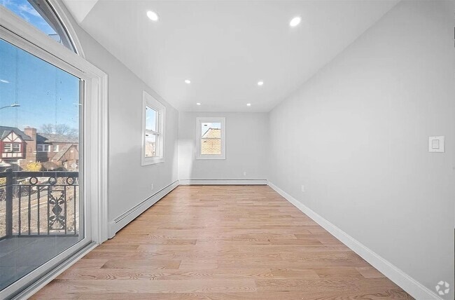 Building Photo - 170-6 Foch Blvd Unit 2 Rental