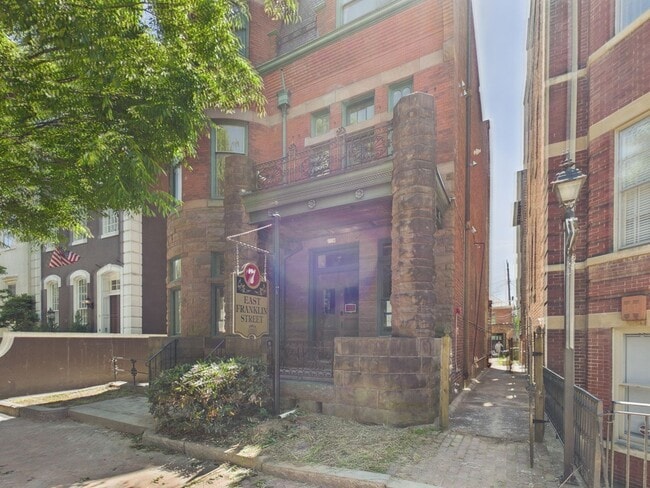 Photo - 7 E Franklin St Unit 9
