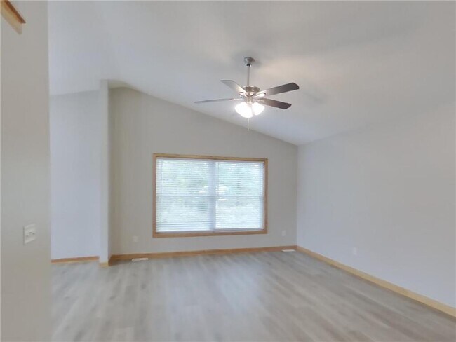 Photo - 3649 Kahler Dr NE