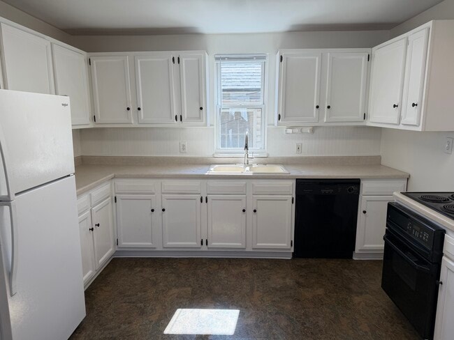 Photo - 456 Michigan Ave