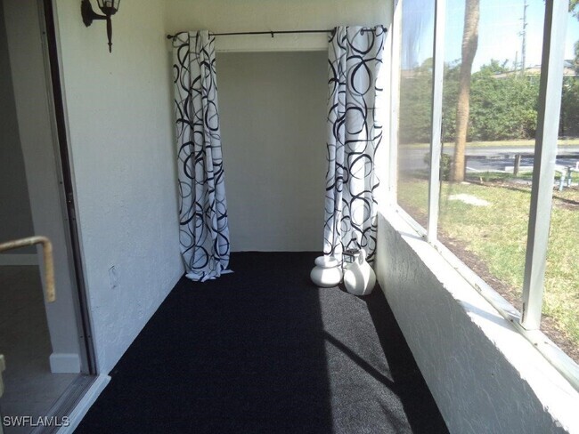 Building Photo - 8093 Country Rd Unit 102 Rental