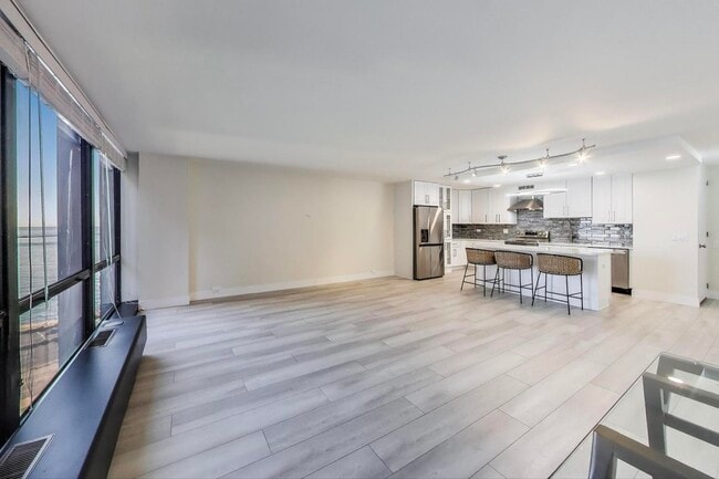 Photo - 900 N Lake Shore Dr House