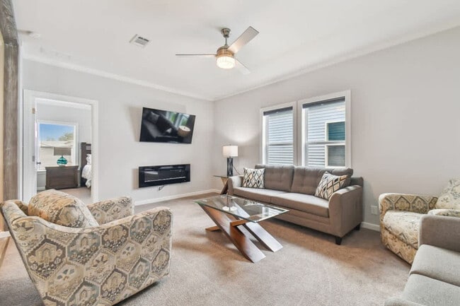 Photo - 10043 Collingwood Ave Apartment Unit ID1234467P