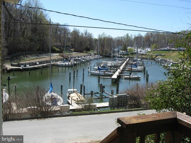 Building Photo - 1594 N Harbor Dr