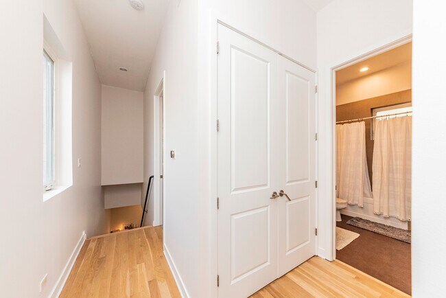 Photo - 1916 N Kedzie Ave Unit 2F