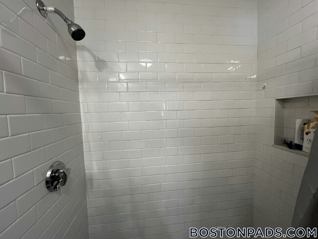 Photo - 226 Parker Hill Ave Unidad 14