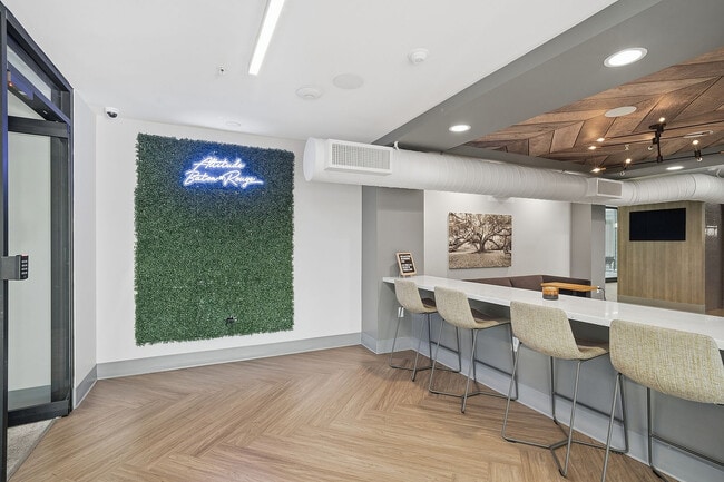 25_3135_Highland_Rd_Baton_Rouge_LA_70802-Kitchen-A7304413 - Arc225