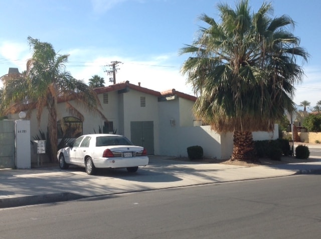 Photo - Las Palmas Apartamentos