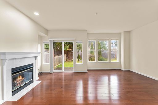 Building Photo - It’s your LUCKY Labor Day, with a $500 mov... Rental