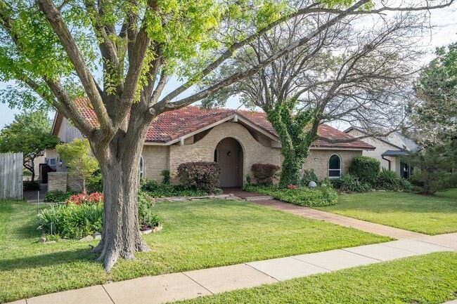 Photo - 2121 Sunrise Trail