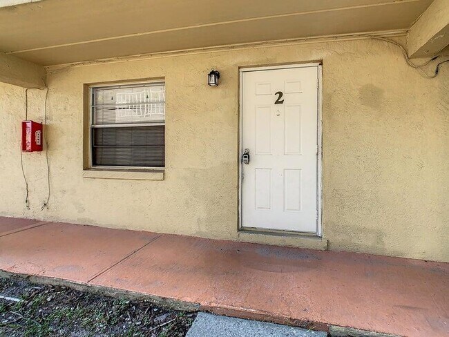 Photo - 714 Michigan Ct Unit 2