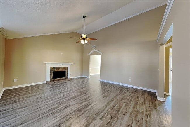 Photo - 7000 Greenfield Ln