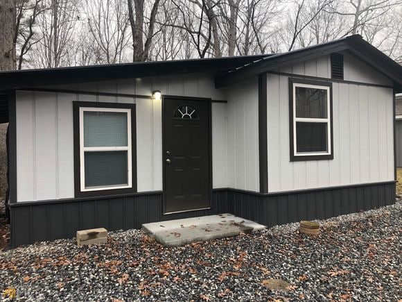 Building Photo - 407 Pless Rd Unit C Rental