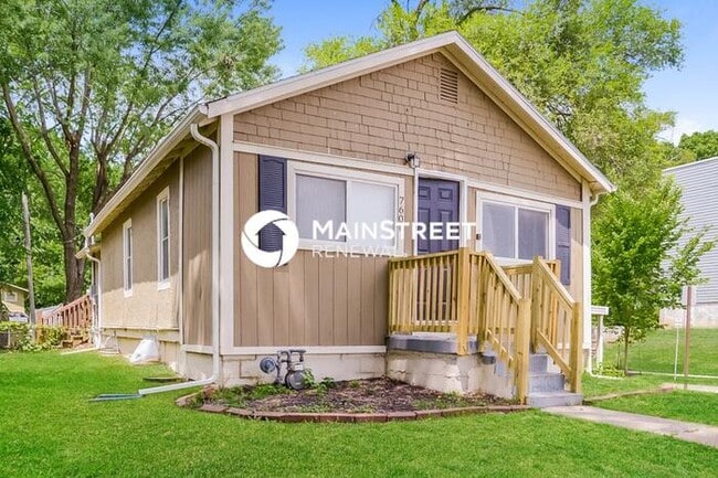 Photo - 3 Bedroom Pet-Friendly Home in Kansas City, MO with Main Street Renewal