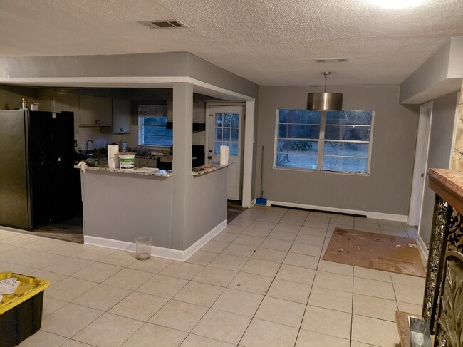 Photo - 3550 Raines St