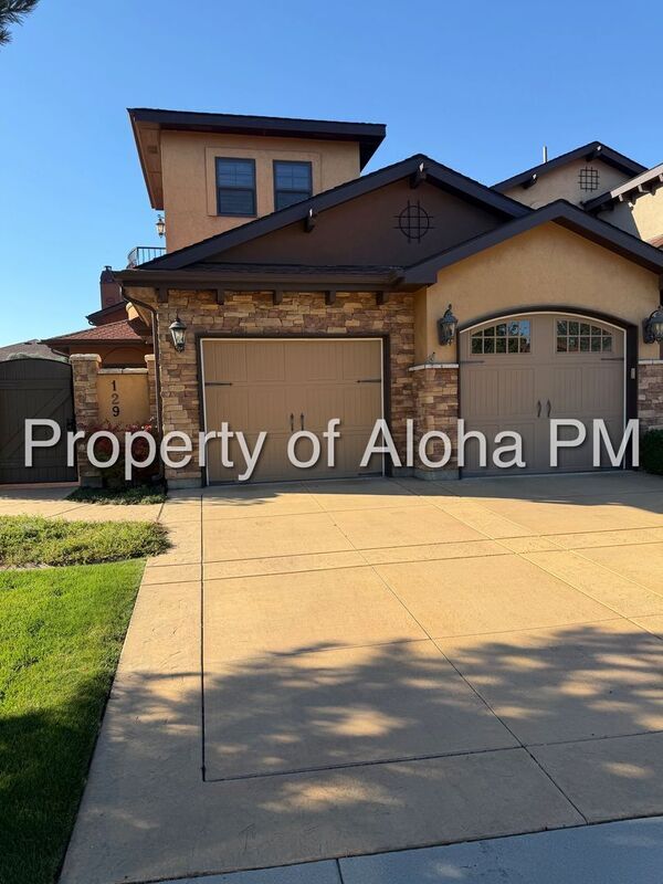 129 E Cholla Hills St