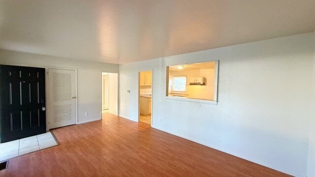 WESTSIDE - 3 BEDROOM RANCH HOME AVAILABLE NOW!