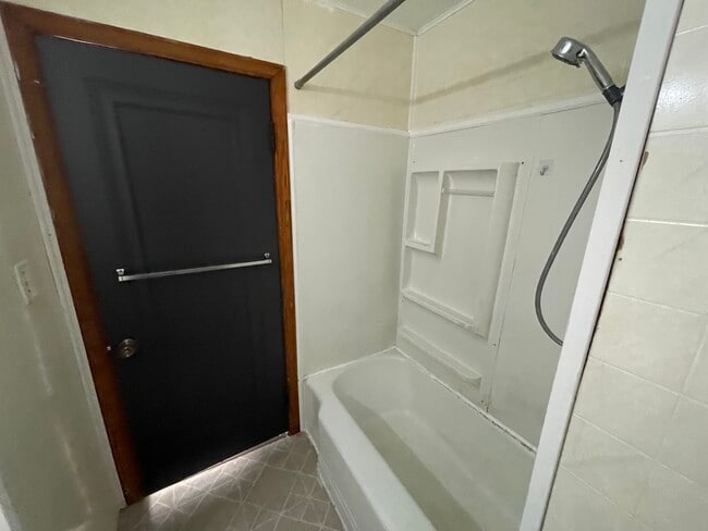 Photo - 2527 Georgetown Rd