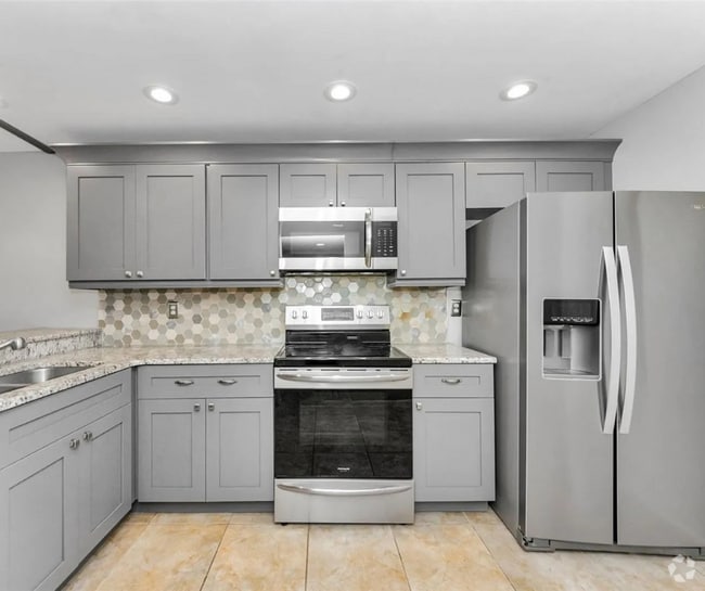 Building Photo - 124 Nina Way Unit 124 Rental