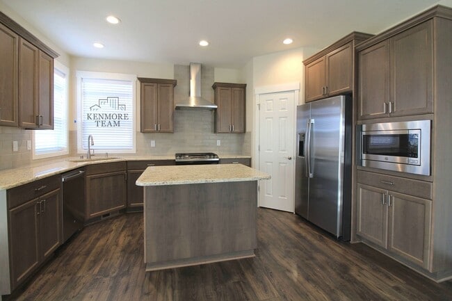 Photo - 3 Bedroom, 2.5 Bath + Office Home in South Kennewick
